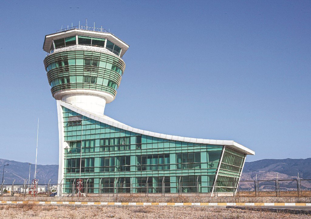 hatay-airport-technical-block-and-tower-02