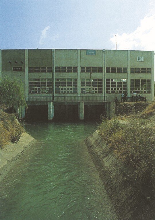 irrigation-canals-and-pump-station-1