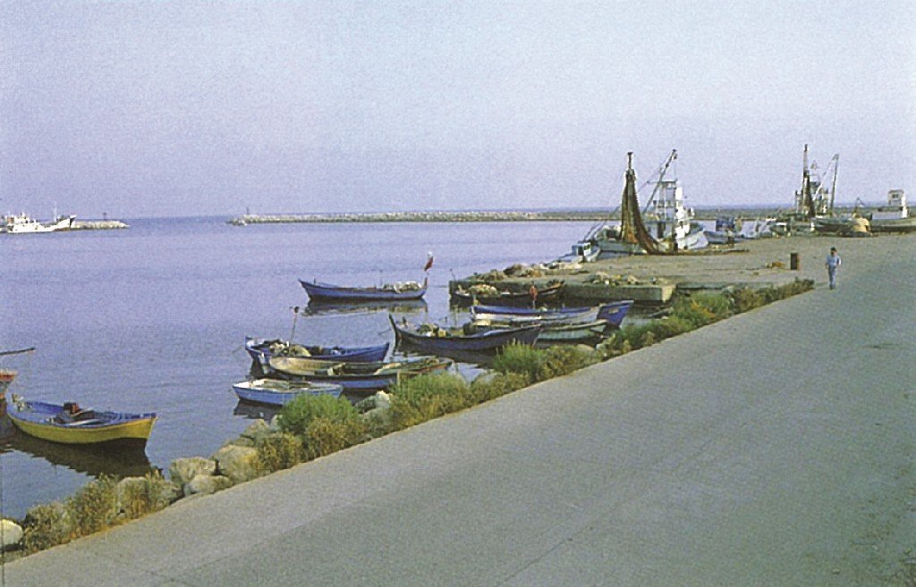 karaduvar-fishing-port-01