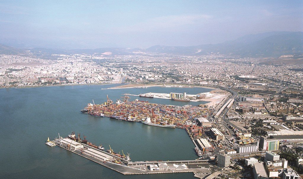 land-filling-at-izmir-harbour-02